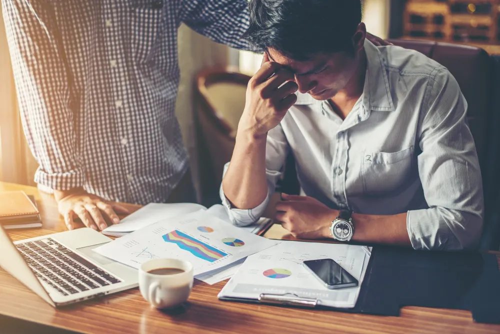 Riesgos y soluciones ante la acumulación de pérdidas en una empresa